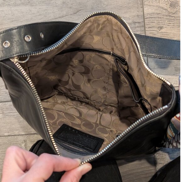 Vintage Coach Legacy Slim Duffle Black Leather Crossbody Bag 10x10 - Picture 11 of 13